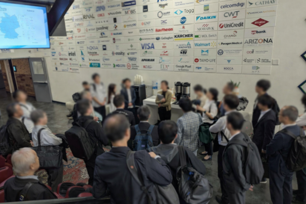 Plug and Play Tech Center2